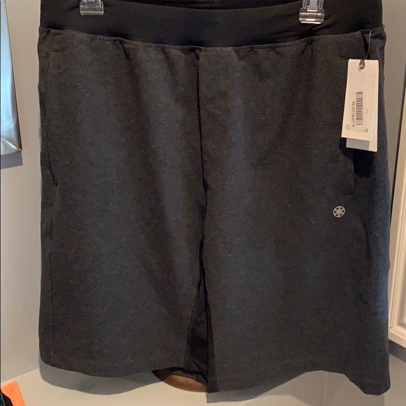 gaiam shorts mens